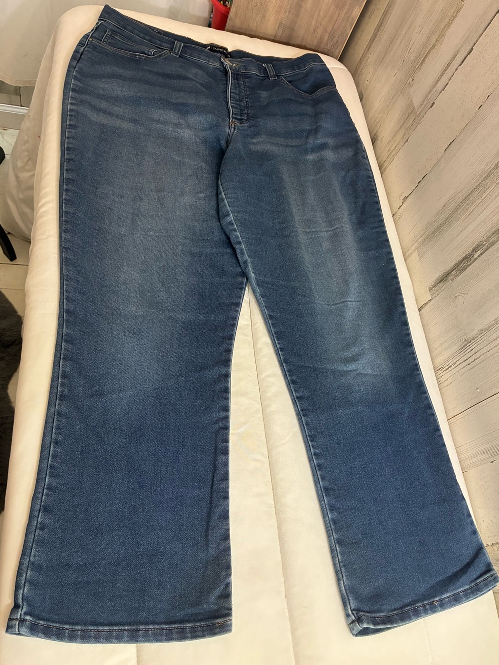 Lee  1889 Women's Dark Blue bootcut stretch 38 x 29 Jeans